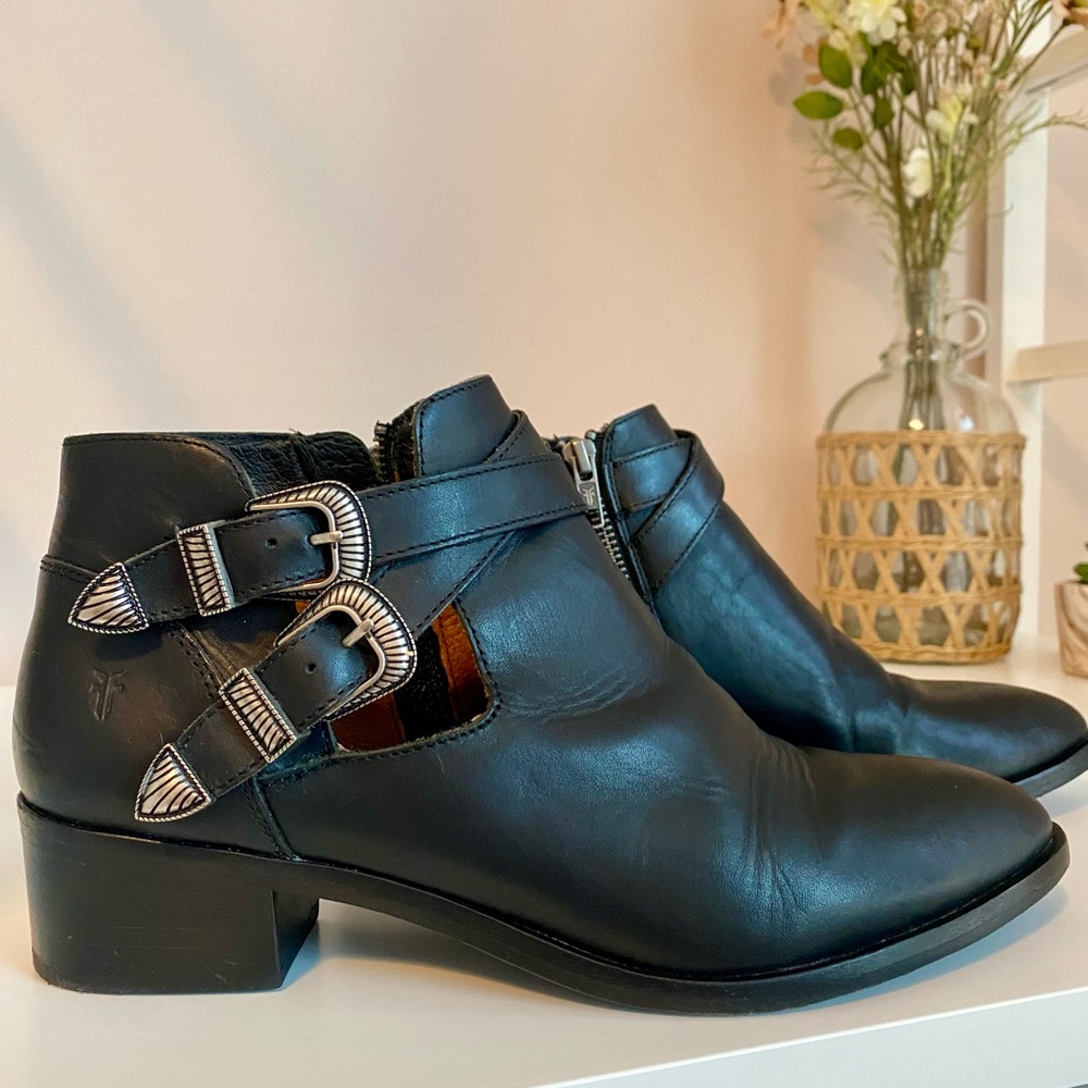 Frye Ray Western Ankle Booties